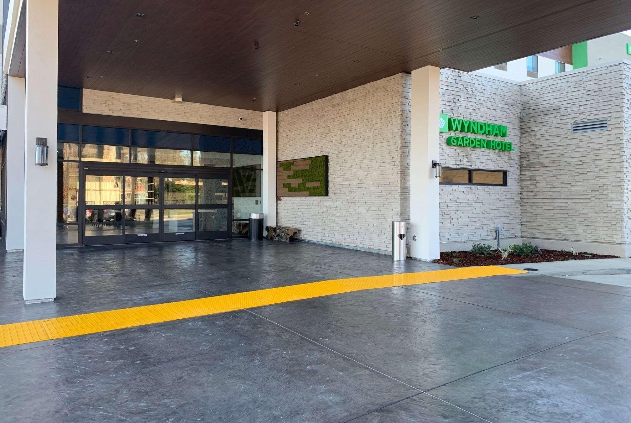 Hotel Wyndham Garden Airport Natomas 4*